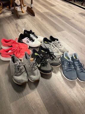 Bundle of 6 name brand tenni shoes